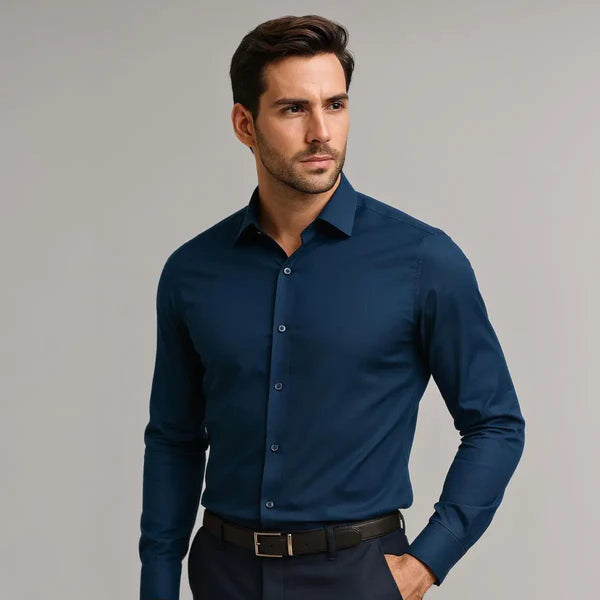 Camicia antigrinze dal taglio aderente