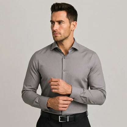 Camicia antigrinze dal taglio aderente